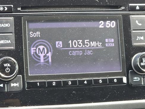 Used 2019 Honda HR-V LX image 27