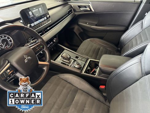 Used 2024 Mitsubishi Outlander SE image 19