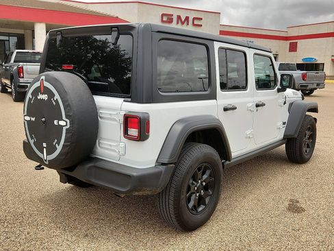 Used 2022 Jeep Wrangler Unlimited Sport AWD/4WD image 4
