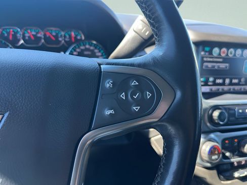 Used 2019 Chevrolet Tahoe LT w/ LT Signature Package AWD/4WD image 24