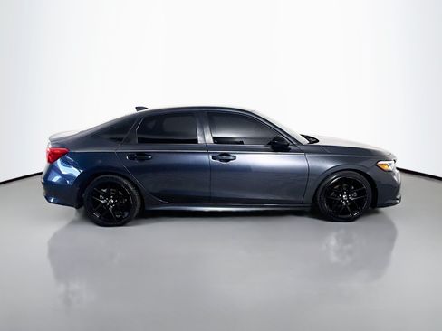 Used 2023 Honda Civic Sport image 11