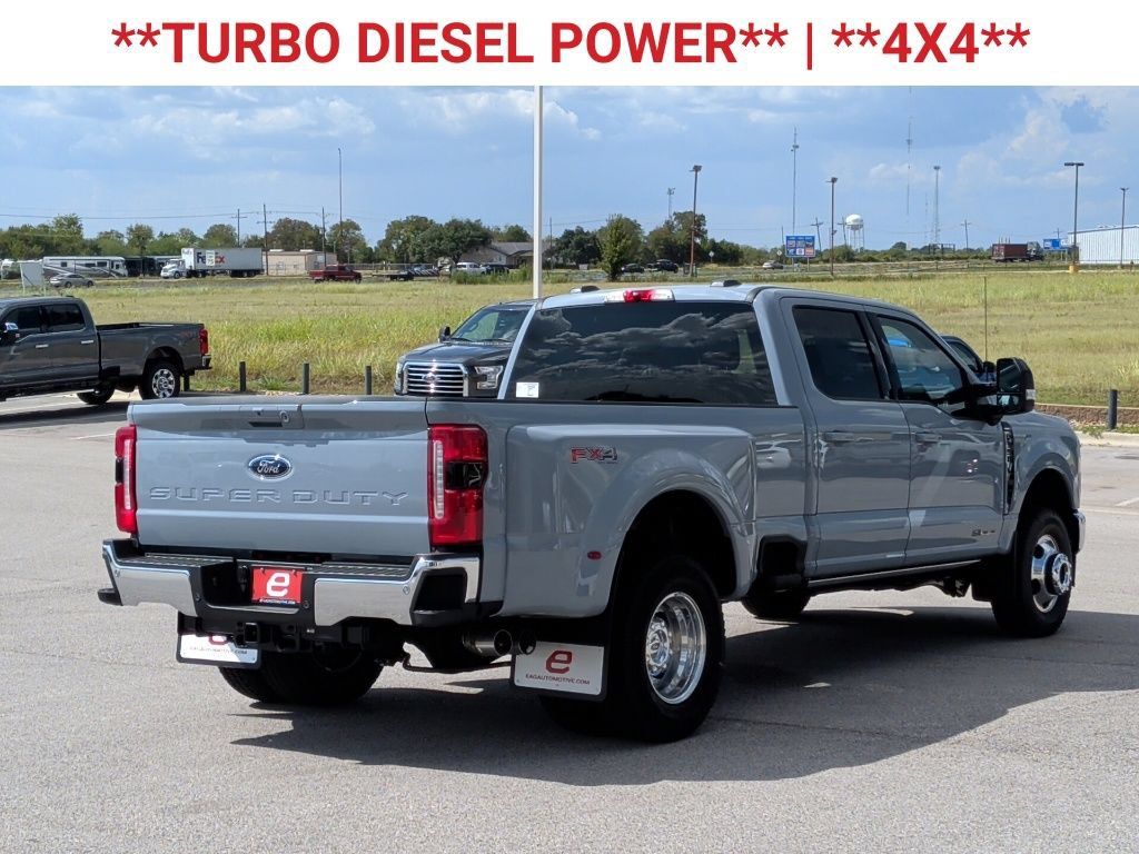 New 2026 Ford F350 Lariat w/ FX4 Off-Road Package AWD/4WD image 9