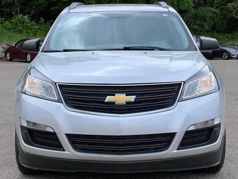 Used 2017 Chevrolet Traverse LS FWD image 29