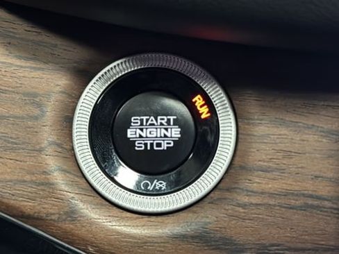 Used 2024 Jeep Grand Cherokee L Summit w/ High Altitude Package image 23