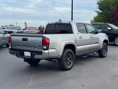 Used 2023 Toyota Tacoma SR5 RWD image 3