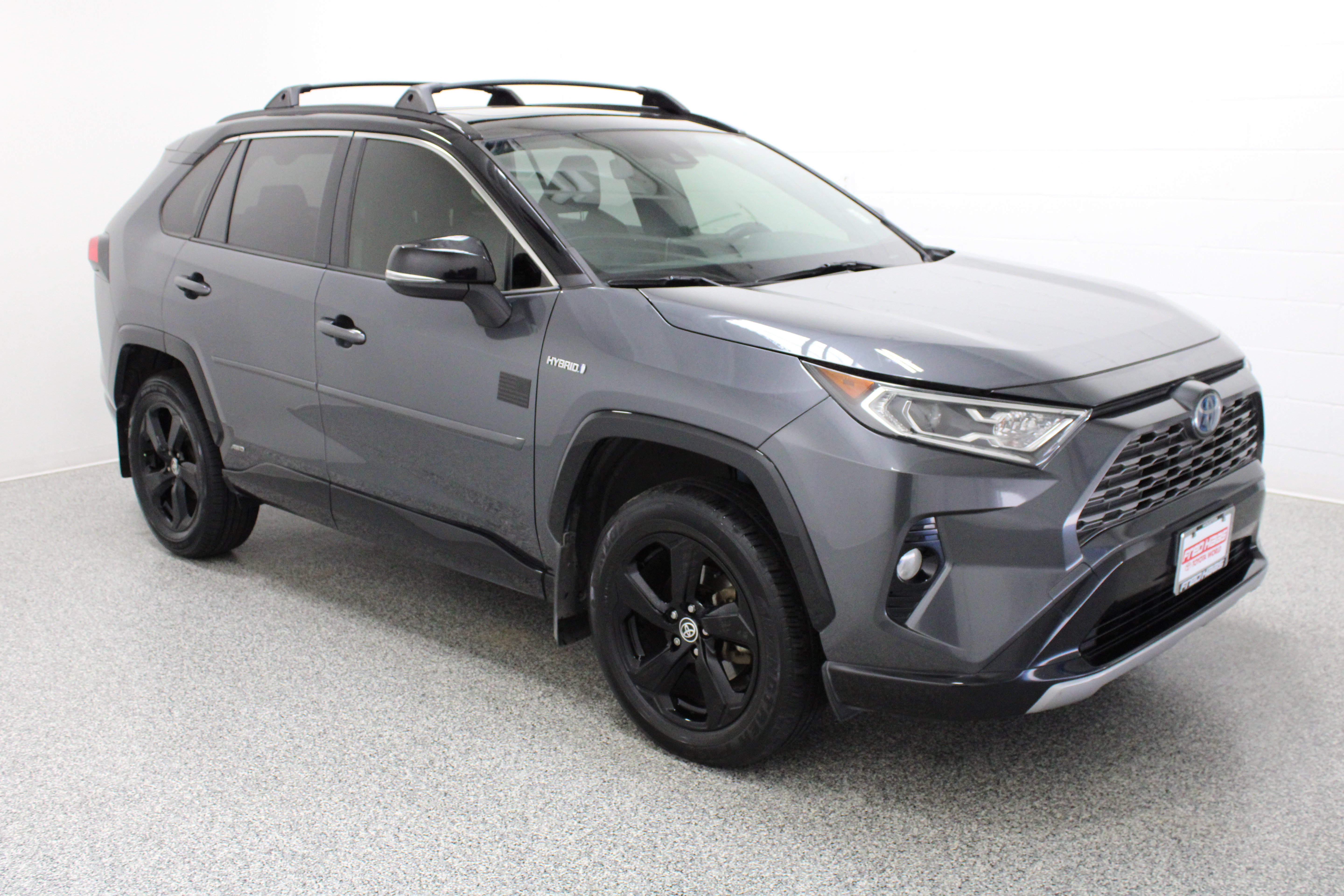 Used 2020 Toyota RAV4 XSE AWD/4WD image 4