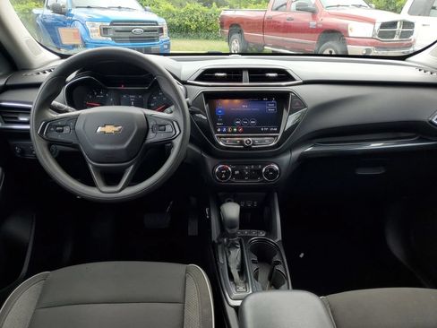 Used 2021 Chevrolet TrailBlazer LT w/ Convenience Package FWD image 14