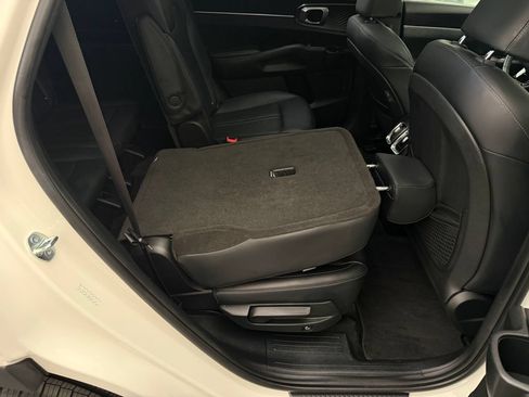 Used 2025 Kia Sorento EX w/ EX Panoramic Sunroof Package AWD/4WD image 42