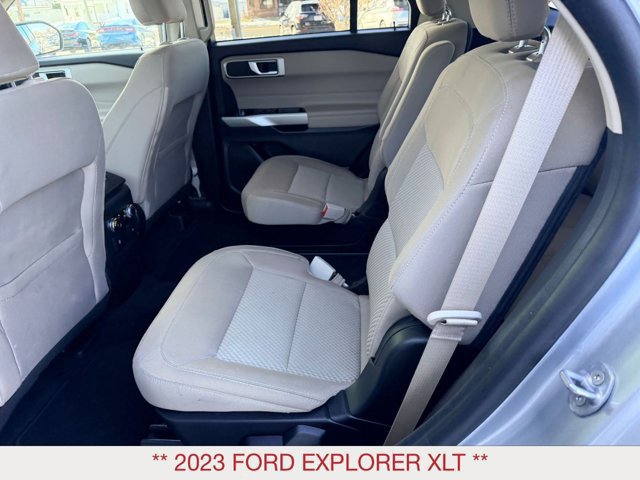 Used 2023 Ford Explorer XLT w/ Class IV Trailer Tow Package AWD/4WD image 22
