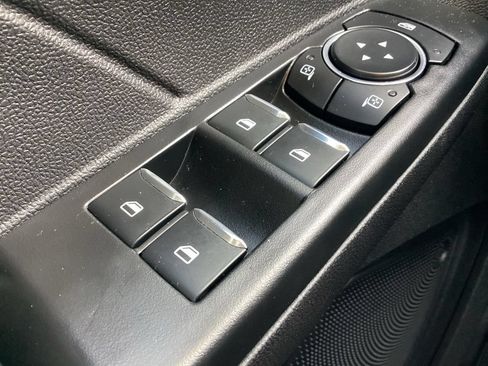 Used 2025 Ford Escape Platinum AWD/4WD image 23