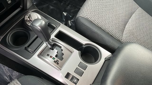 Used 2018 Toyota 4Runner SR5 AWD/4WD image 14