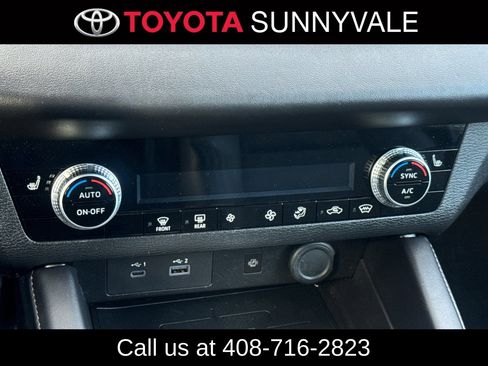 Used 2023 Mitsubishi Outlander SE image 24