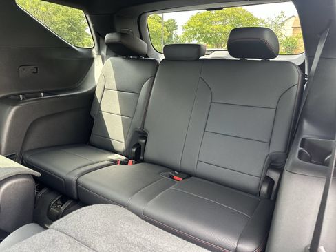 Used 2024 Chevrolet Traverse RS w/ LPO, Floor Liner Package AWD/4WD image 32