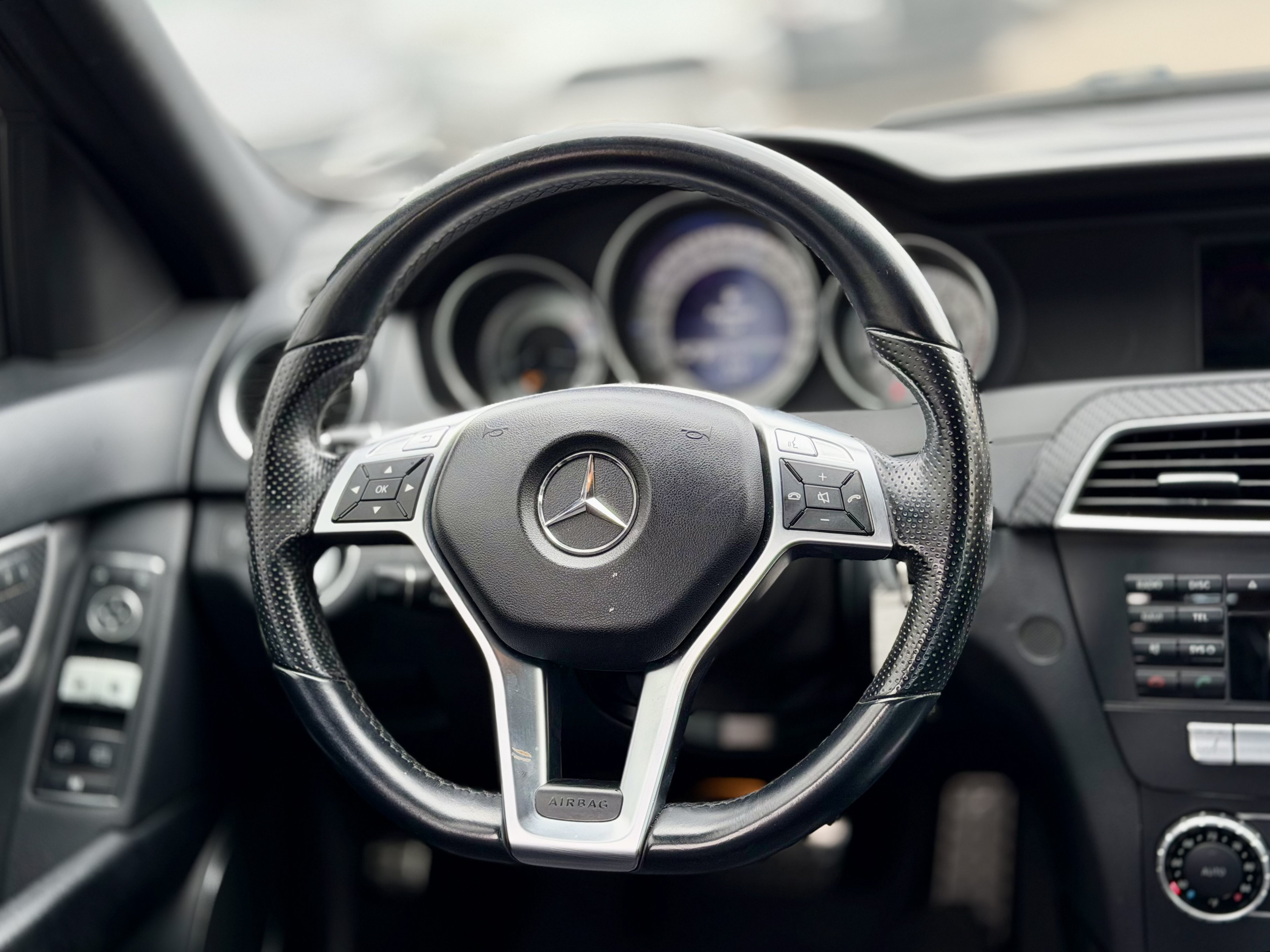 Used 2013 Mercedes-Benz C 250 Sedan w/ Premium 1 Pkg image 18