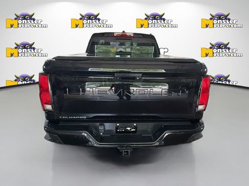 Used 2023 Chevrolet Colorado Z71 w/ Z71 Convenience Package 2 AWD/4WD image 5