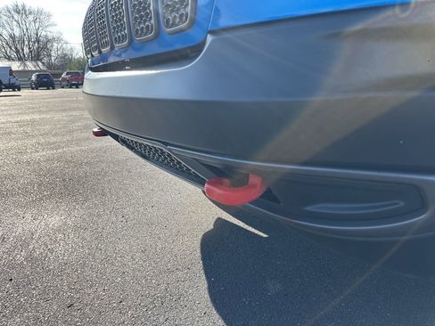 Used 2022 Jeep Cherokee Trailhawk w/ Trailer Tow Group image 32