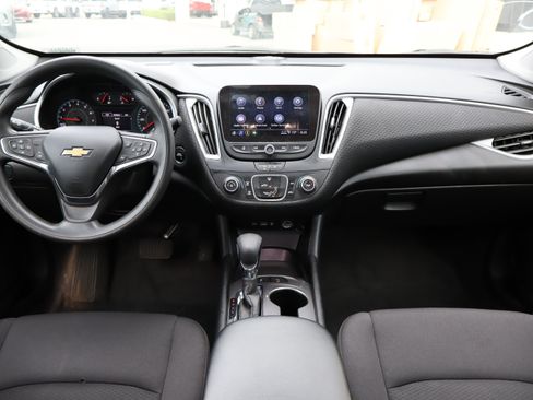 Used 2024 Chevrolet Malibu LS FWD image 14