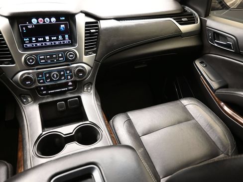 Used 2017 Chevrolet Tahoe LT AWD/4WD image 36