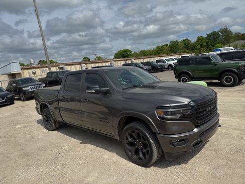 Used 2021 RAM 1500 Limited w/ Night Edition image 16