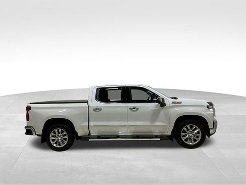 Used 2022 Chevrolet Silverado 1500 LTZ w/ LTZ Premium Package image 3