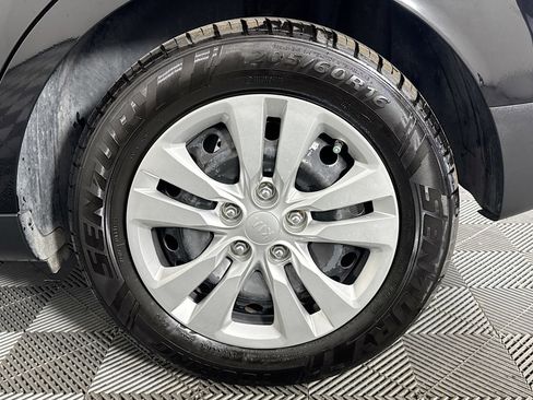 Used 2021 Kia Soul LX image 35