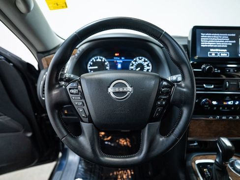 Used 2021 Nissan Armada SL w/ Captain's Chairs Package AWD/4WD image 17