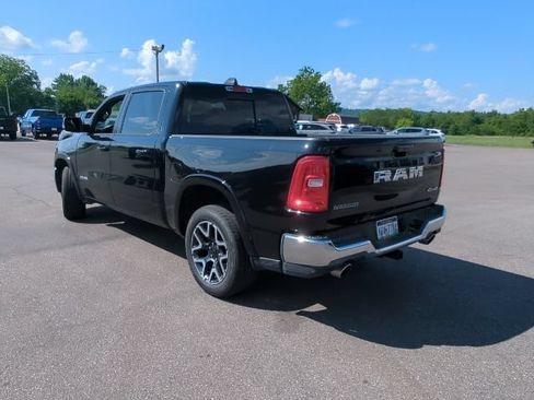 Used 2026 RAM 1500 Laramie AWD/4WD image 35
