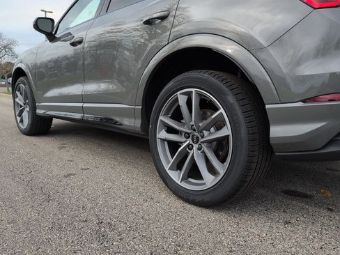 New 2025 Audi Q3 2.0T Premium image 3
