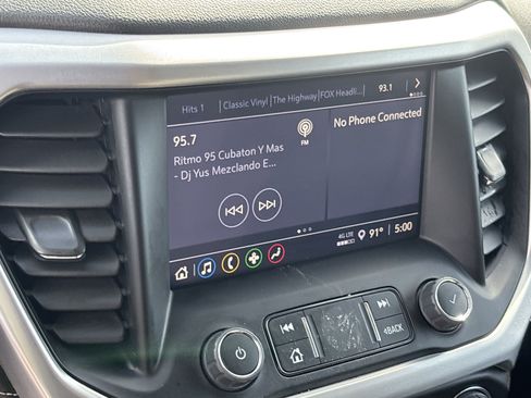 Used 2023 GMC Acadia SLE FWD image 12