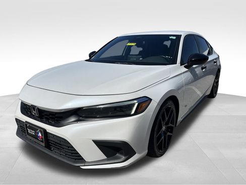 Used 2024 Honda Civic Sport image 1
