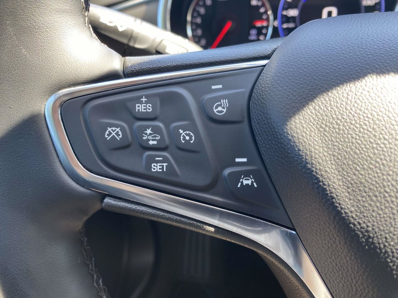 Used 2024 Chevrolet Malibu LT FWD image 19
