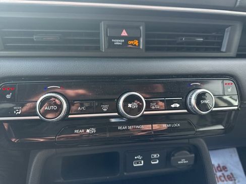 Certified 2025 Honda Pilot EX-L image 18