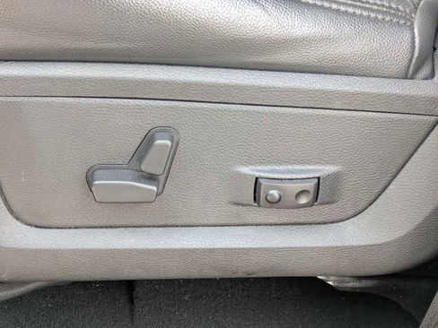 Used 2019 RAM 1500 Lone Star image 16