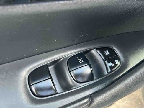 Used 2020 Nissan Rogue SL AWD/4WD image 15