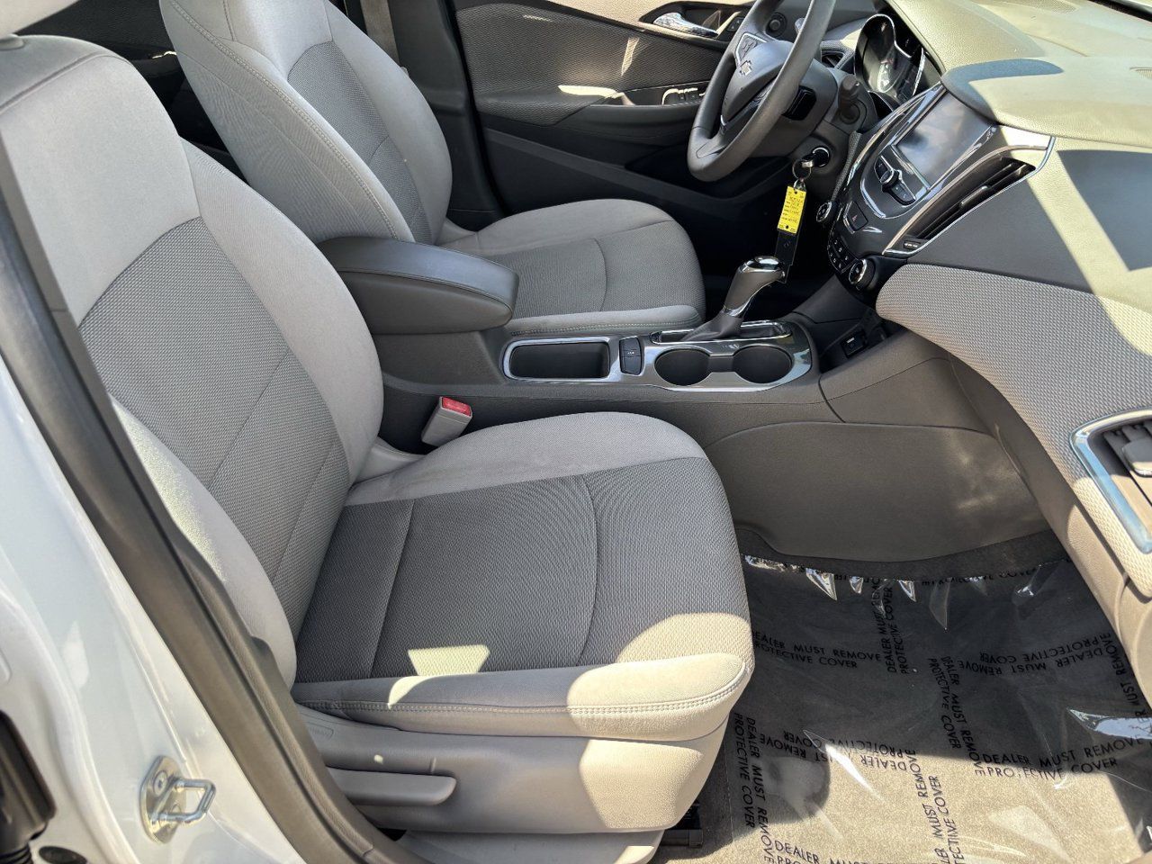 Used 2018 Chevrolet Cruze LT FWD image 9