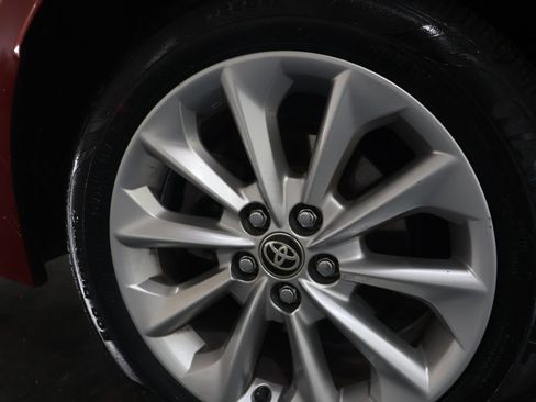 Used 2021 Toyota Corolla LE w/ LE Convenience Package image 28