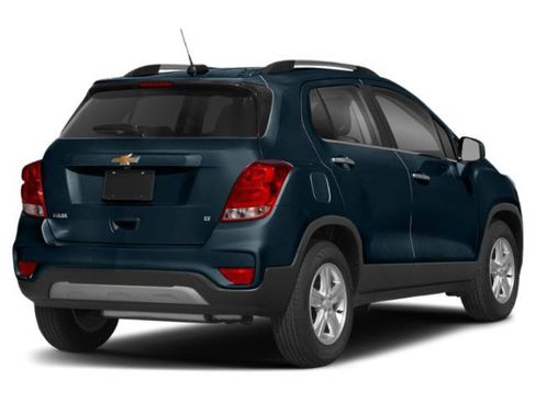 Used 2020 Chevrolet Trax LT w/ LT Convenience Package AWD/4WD image 2