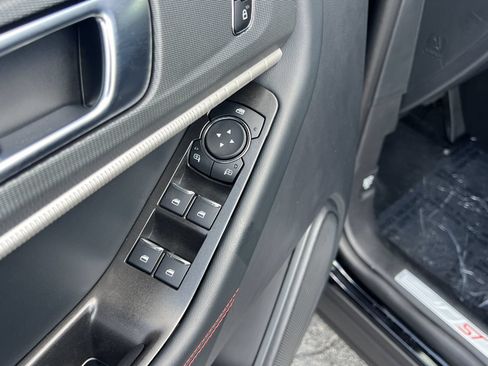 New 2026 Ford Explorer ST-Line AWD/4WD image 14