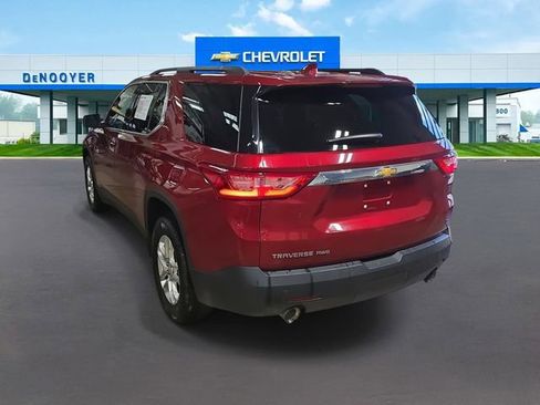 Used 2021 Chevrolet Traverse LT image 7