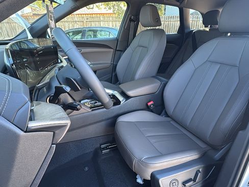 New 2025 Audi Q5 Premium image 13