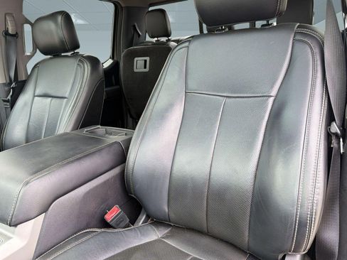 Used 2018 Ford F150 Lariat w/ Equipment Group 502A Luxury AWD/4WD image 25