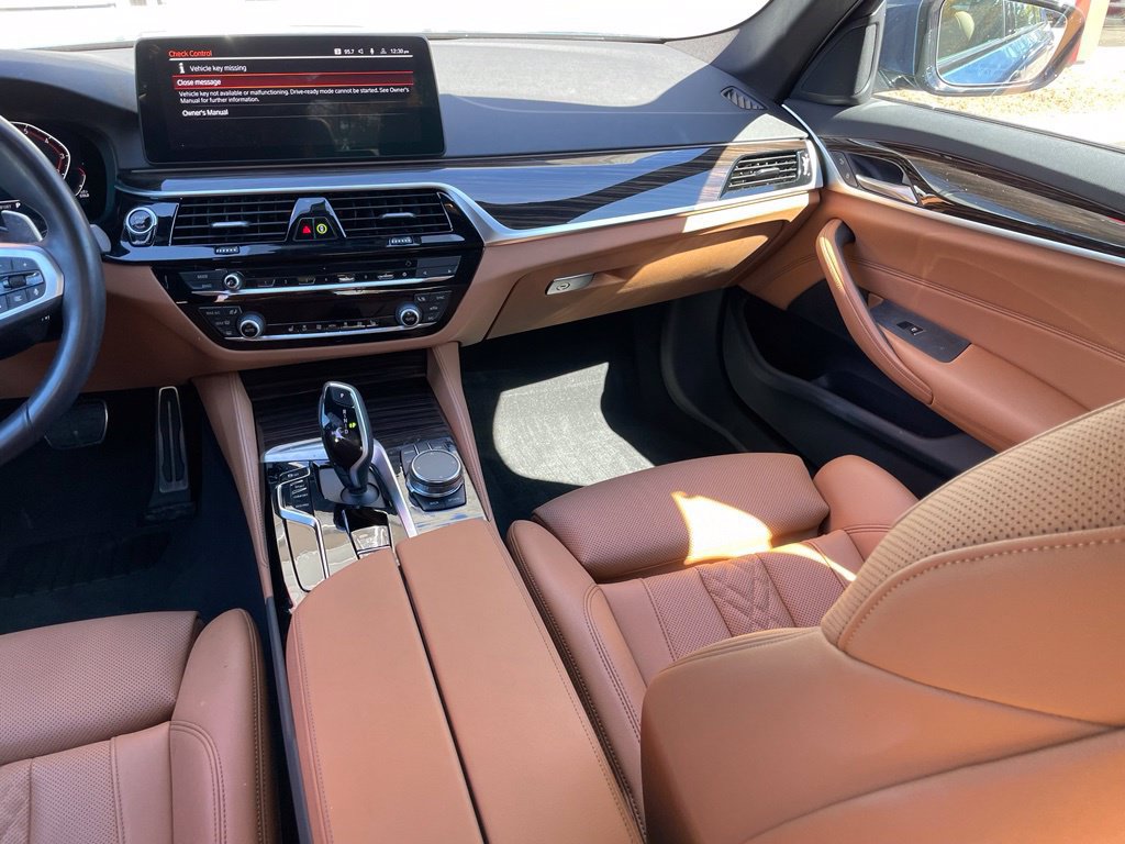 Used 2023 BMW 530i xDrive w/ M Sport Package AWD/4WD image 10
