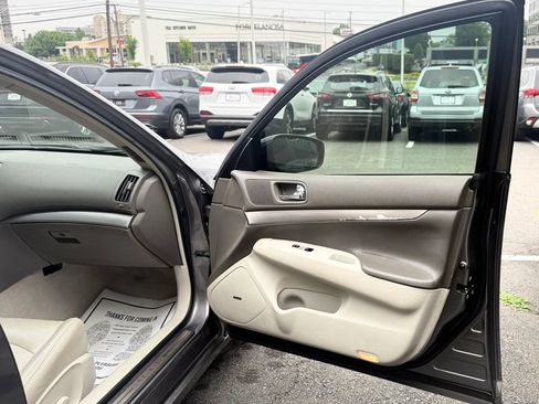 Used 2012 INFINITI G37 Journey w/ Premium Pkg RWD image 35