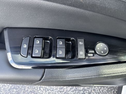 Used 2024 Kia Sportage EX FWD image 15