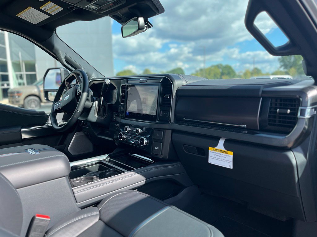 New 2026 Ford F250 Platinum AWD/4WD image 9