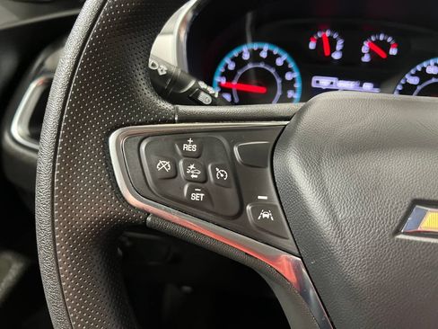 Used 2024 Chevrolet Equinox LS w/ Midnight Edition FWD image 14