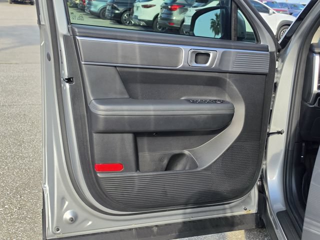 Used 2025 Hyundai Santa Fe SEL FWD image 19