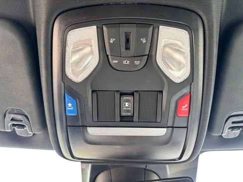 Used 2023 RAM 1500 Big Horn AWD/4WD image 18