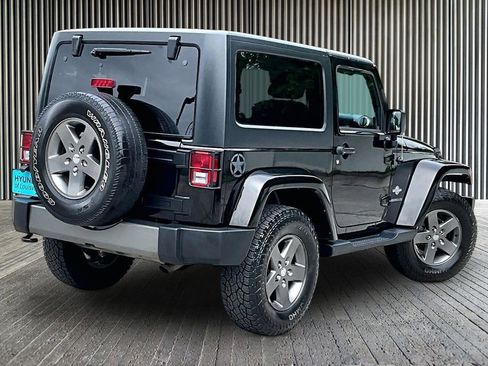 Used 2015 Jeep Wrangler Sport AWD/4WD image 14