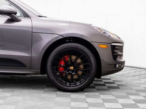 Certified 2018 Porsche Macan GTS AWD/4WD image 29